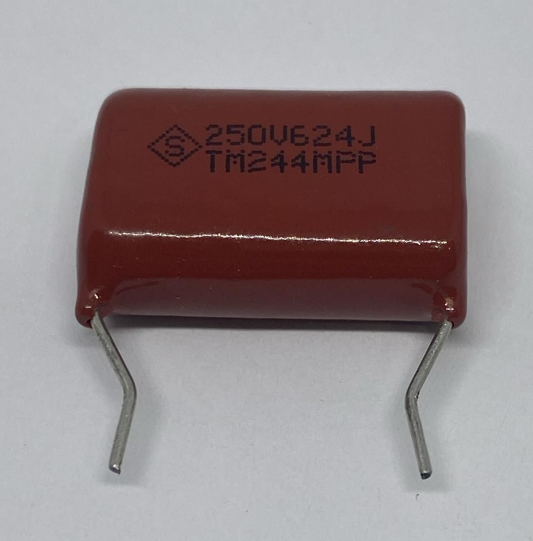 620NF 250V Damla Tipi Polyester Kondansatör  %5 RM15  MKP