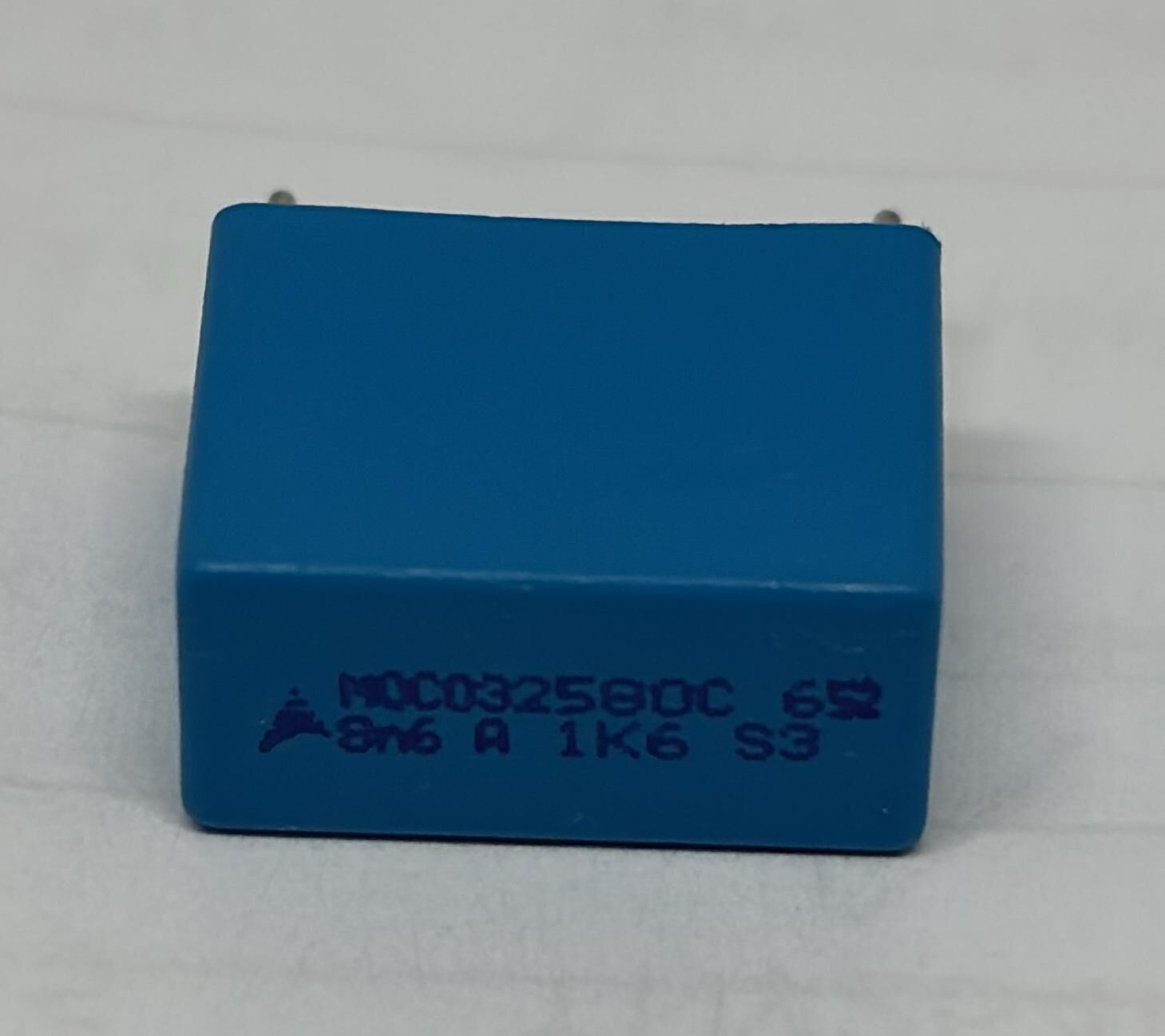 8.6NF 1600V MKP RM:15mm Polyester Kondansatör