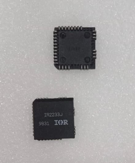 IR2233J PLCC-44 POWER MANAGEMENT IC