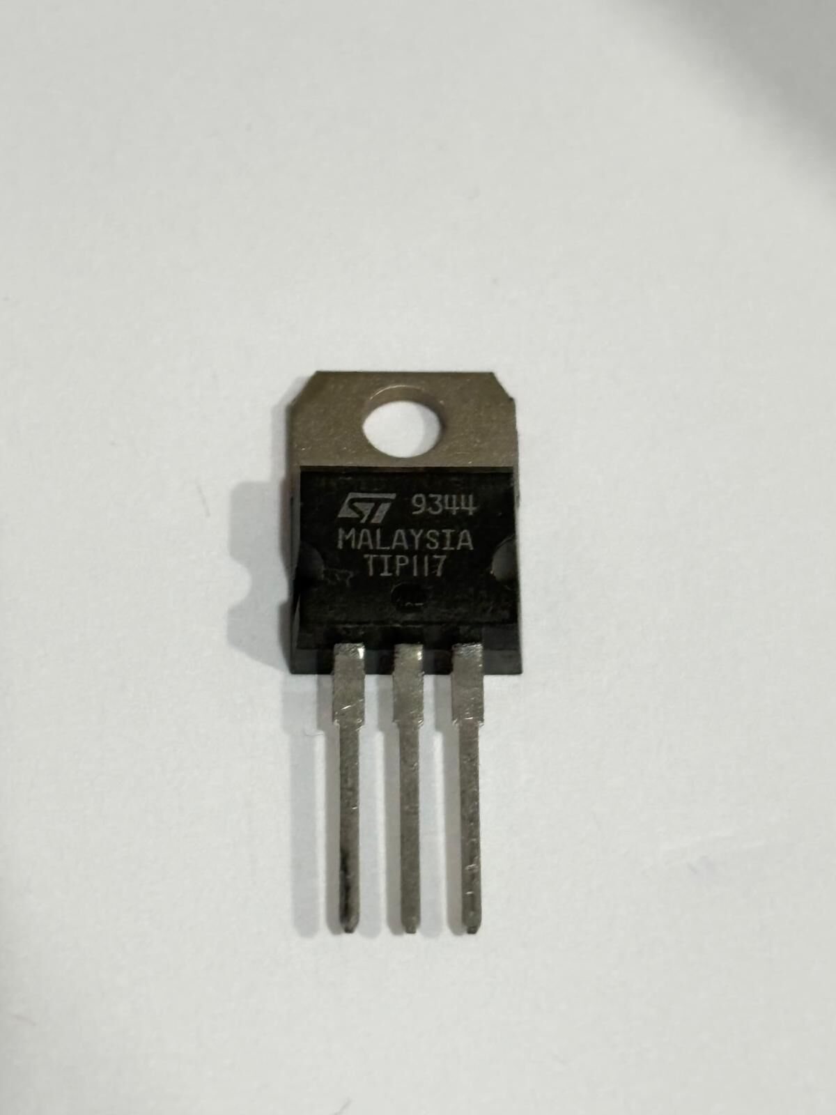 TIP117 / 2A 100V 50W PNP  Darlington