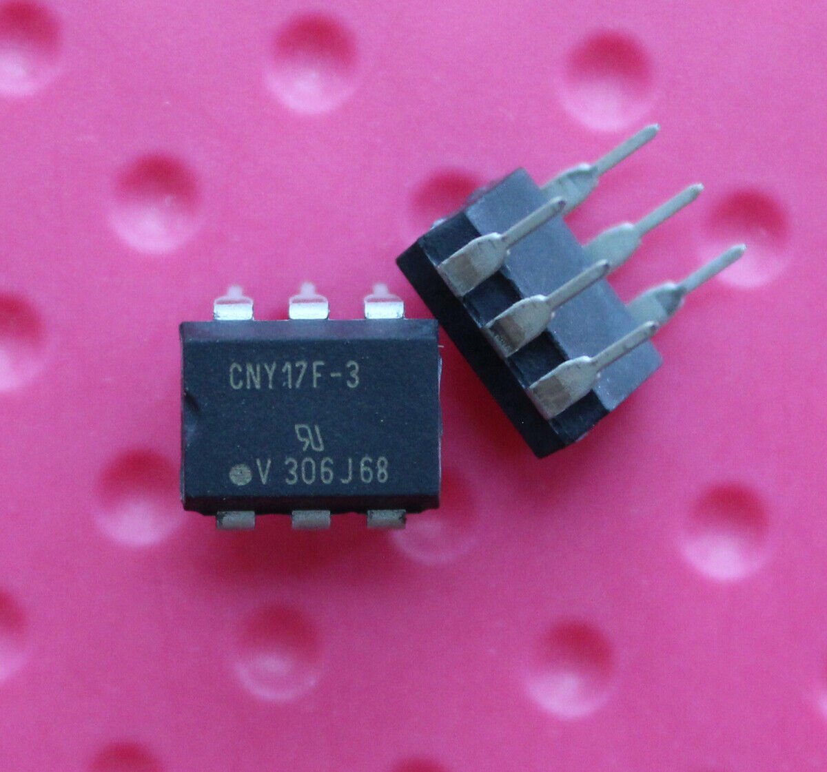 CNY17F-3 DIP-6 Transistör Çıkışlı Optokuplör Entegresi Orjinal